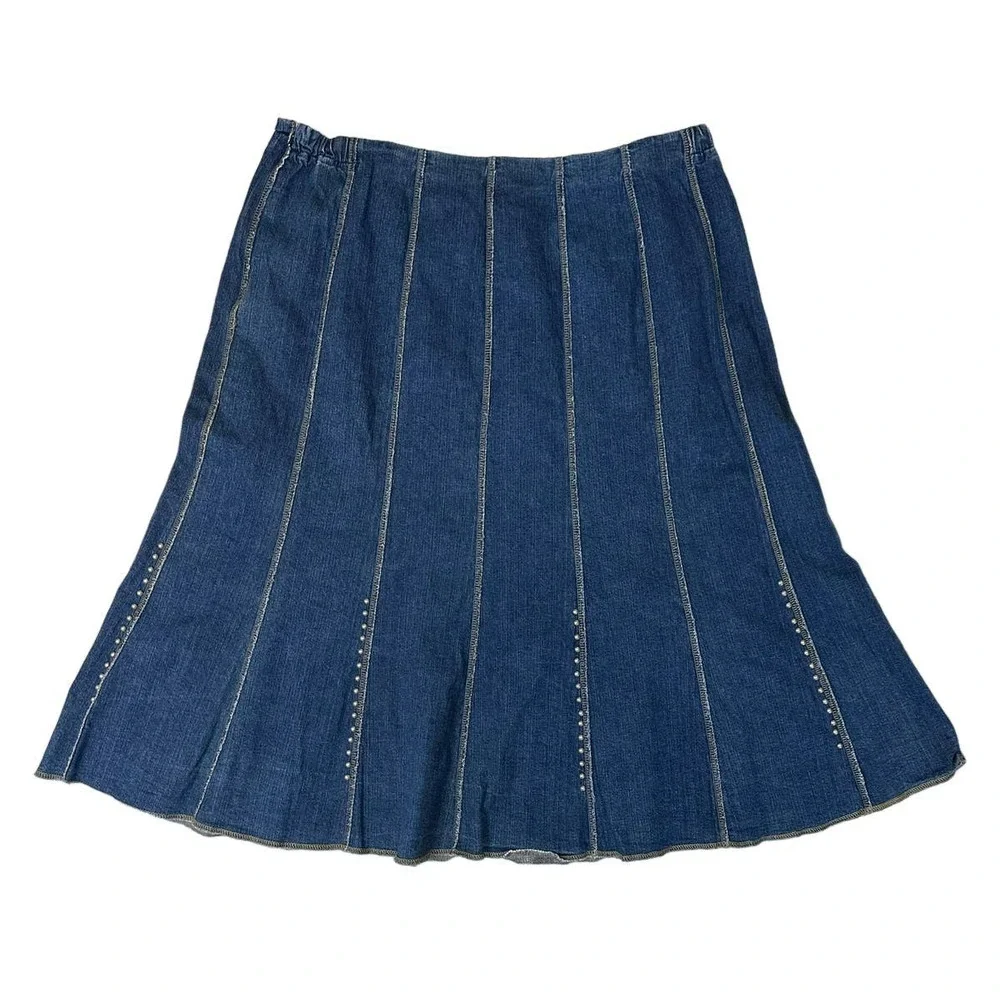 Reba Woman Dark Wash Denim Skirt Med Length W/ Silver Brads - Picture 3 of 4